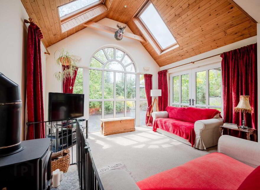 Ringreagh, 8 Craigdarragh Road, Helens Bay, BT19 1UA