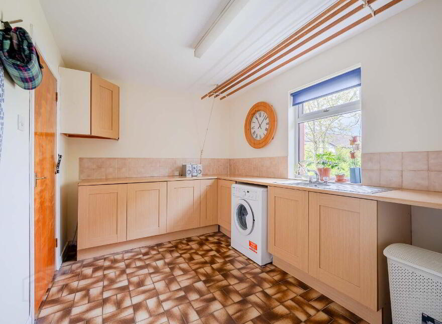 Ringreagh, 8 Craigdarragh Road, Helens Bay, BT19 1UA