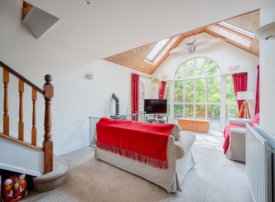 Ringreagh, 8 Craigdarragh Road, Helens Bay, BT19 1UA