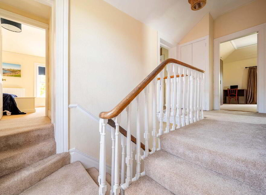 Ringreagh, 8 Craigdarragh Road, Helens Bay, BT19 1UA