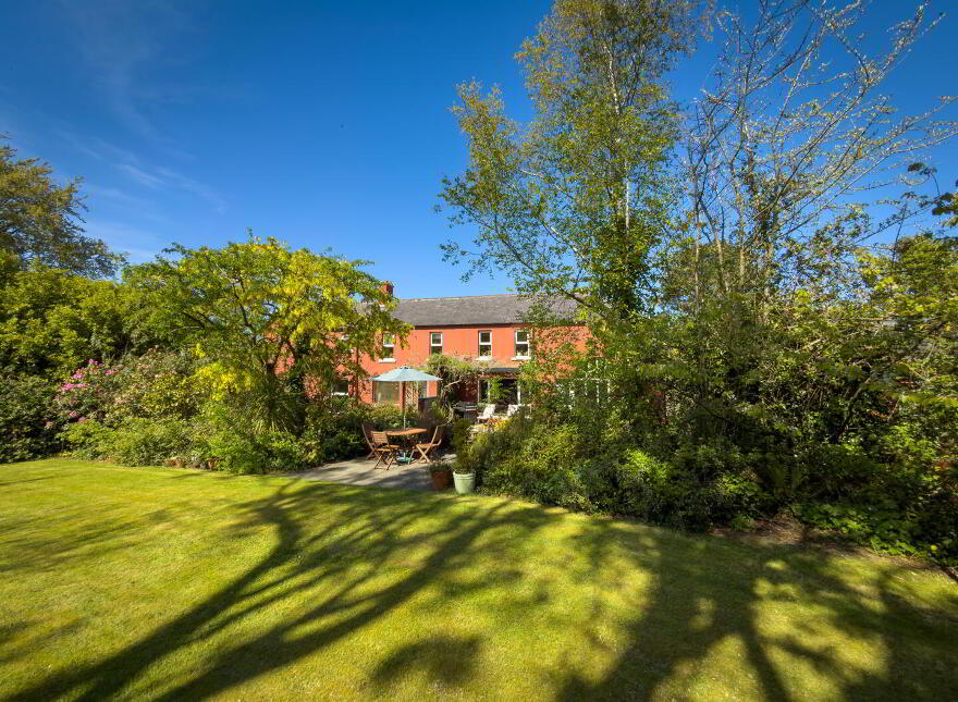 Ringreagh, 8 Craigdarragh Road, Helens Bay, BT19 1UA
