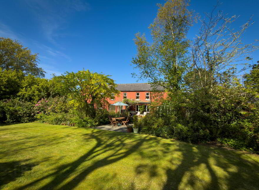 Ringreagh, 8 Craigdarragh Road, Helens Bay, BT19 1UA