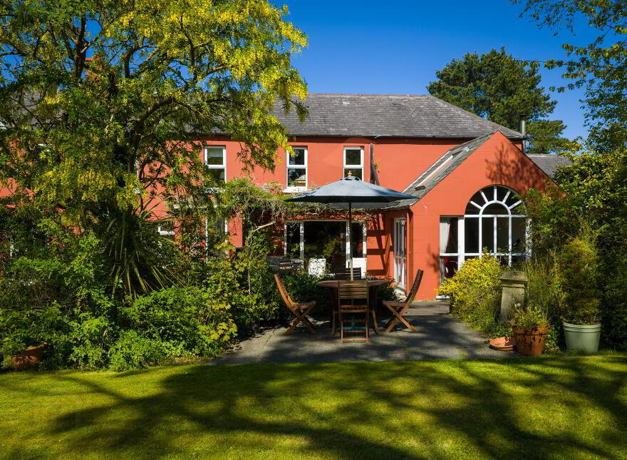 Ringreagh, 8 Craigdarragh Road, Helens Bay, BT19 1UA