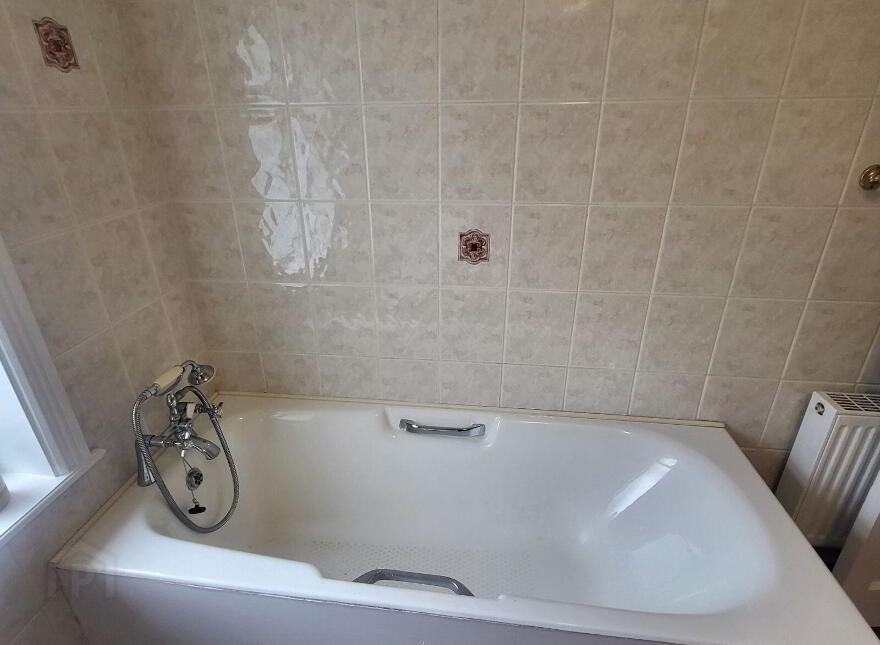 Cnoc Muire, Hill Street, Mohill, N41XH77