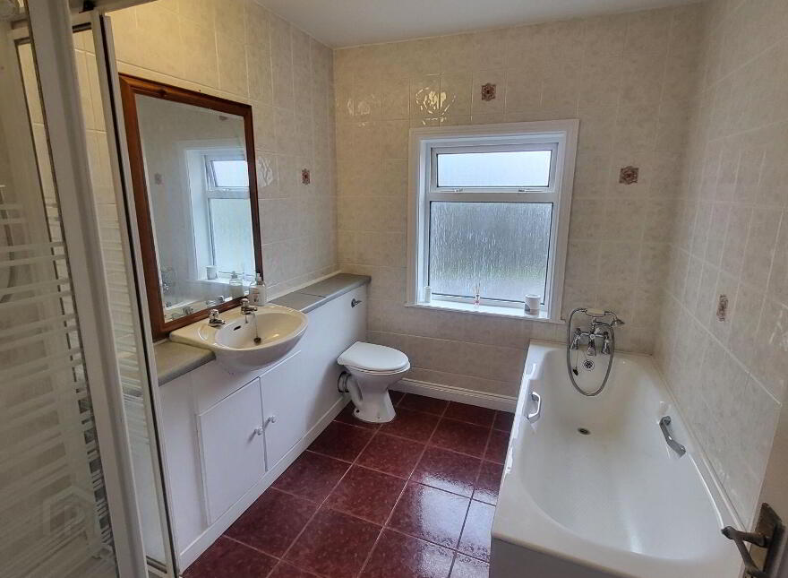 Cnoc Muire, Hill Street, Mohill, N41XH77