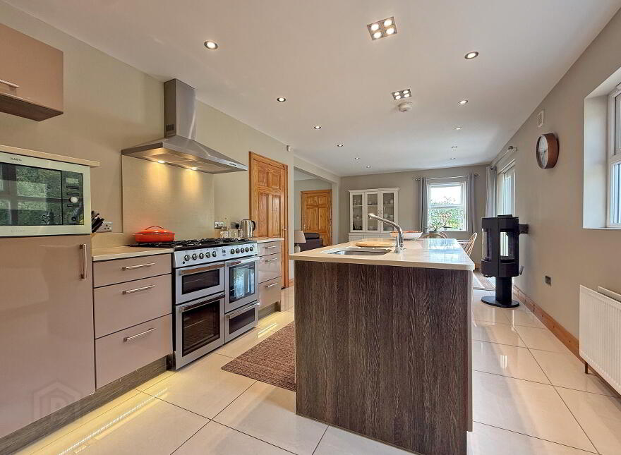 25 Seneirl Road, Castlecatt, Bushmills, BT57 8TS