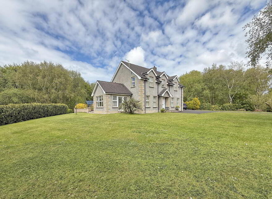 25 Seneirl Road, Castlecatt, Bushmills, BT57 8TS