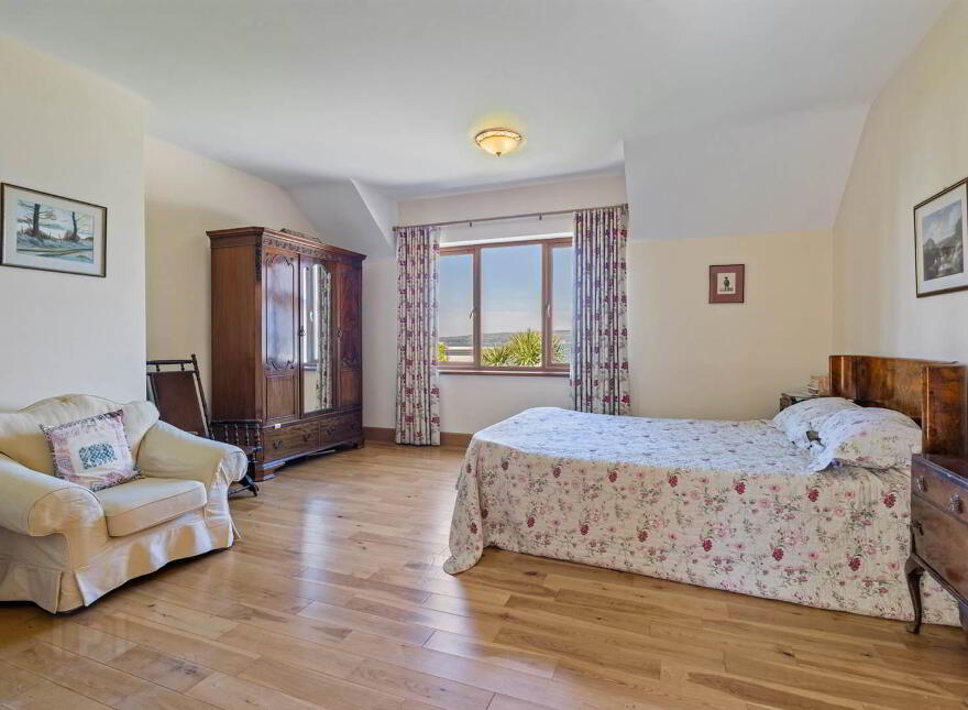 16 Clanbrassil Road, Cultra, Holywood, BT18 0AR