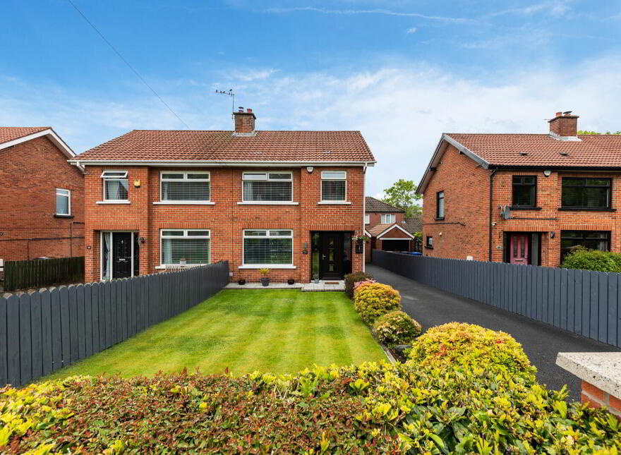 104 Abbey Park, Belfast, BT5 7HR
