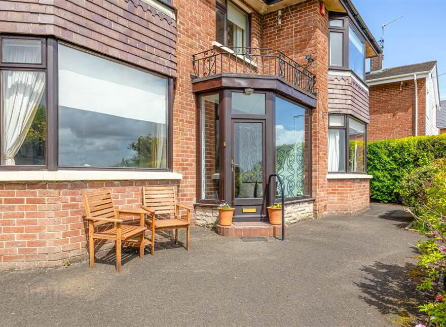 9 Magheralave Park North, Magheralave Road, Lisburn, BT28 3NL