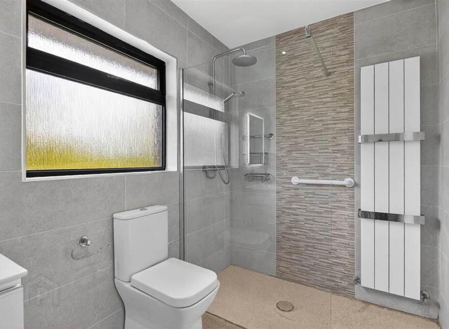 9 Magheralave Park North, Magheralave Road, Lisburn, BT28 3NL