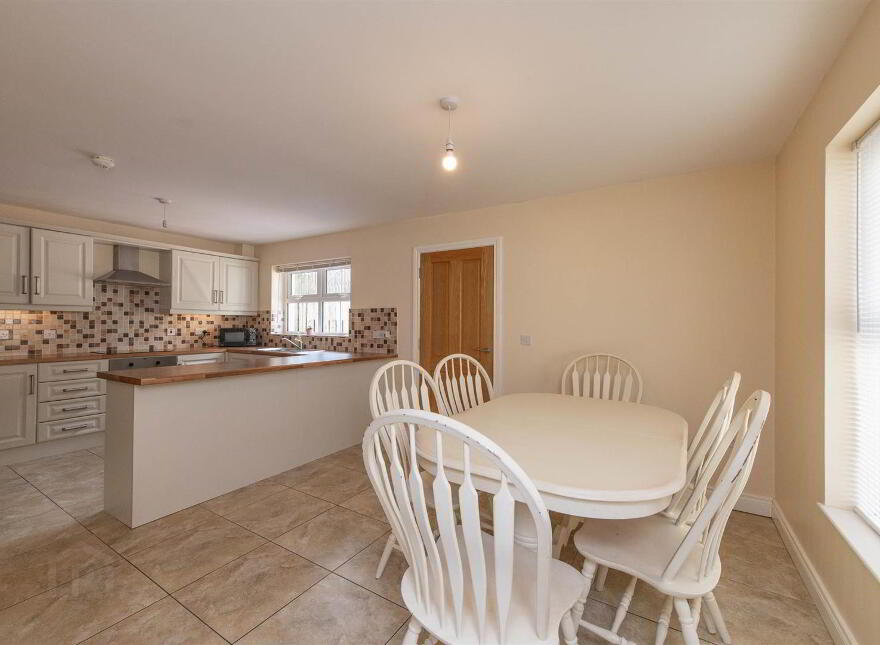 2 Roughal Court, Downpatrick, BT30 6FN