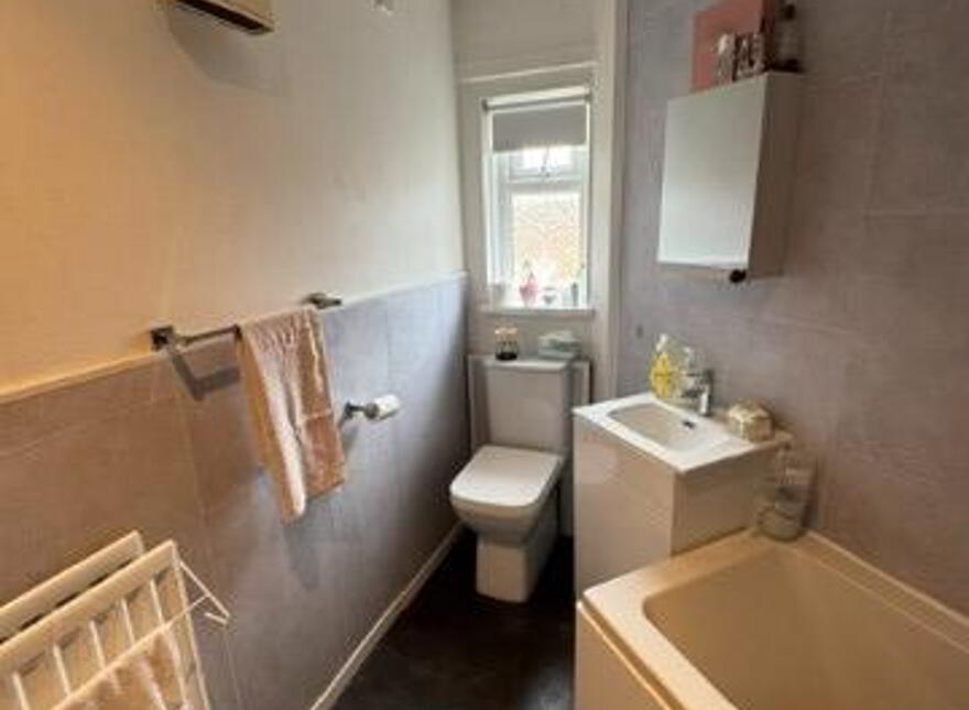 33D Islandmagee Road, Whitehead, BT38 9NE