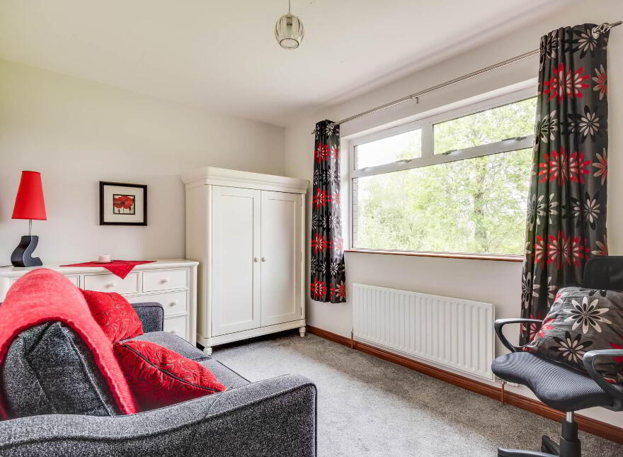 36 Castlebalfour Road, Lisnaskea, BT92 0LT