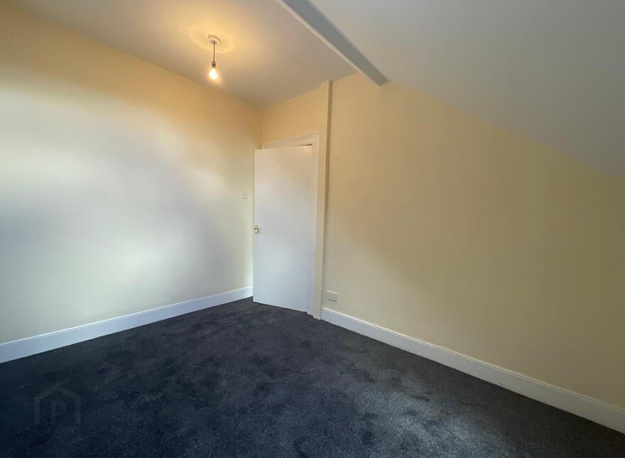 25 Woodvale Road, Belfast, BT13 3BN