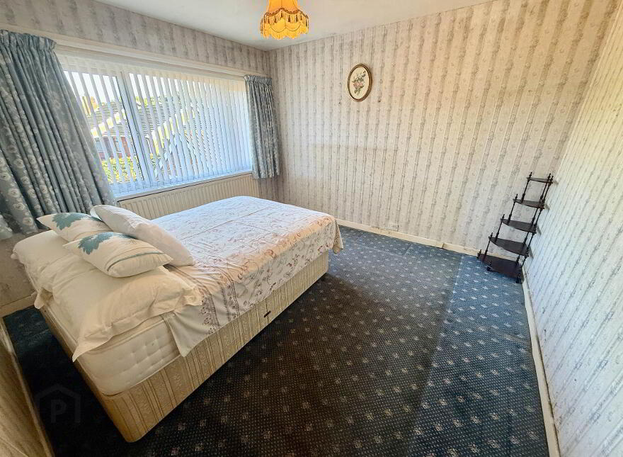 8 Willowbank Crescent, Belfast, BT6 0NX