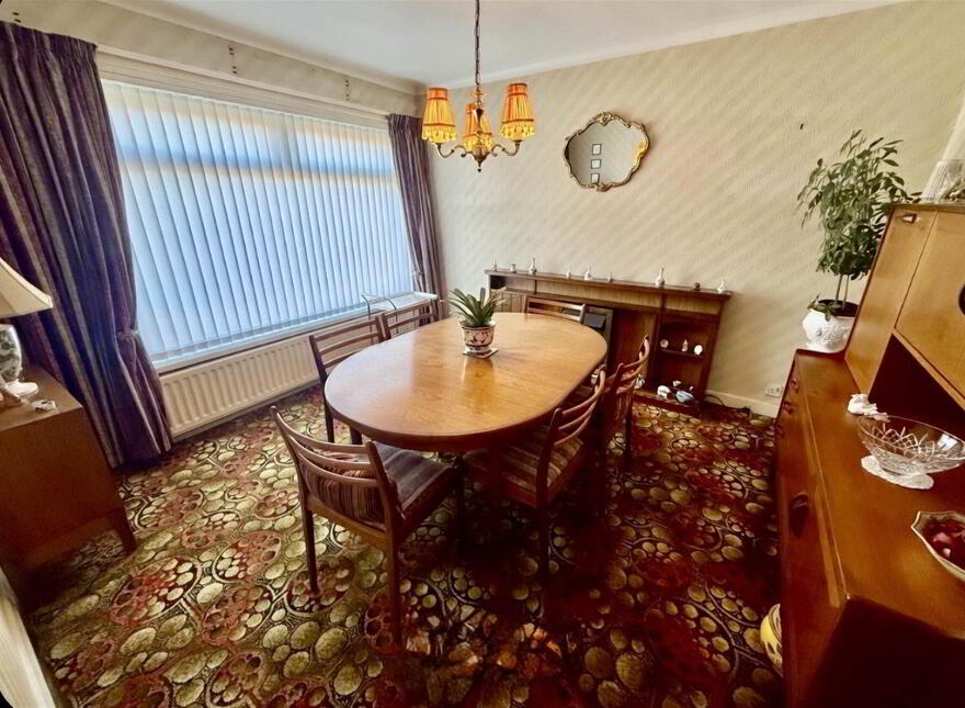 8 Willowbank Crescent, Belfast, BT6 0NX
