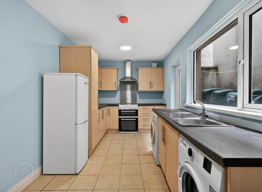 74 Bloomfield Avenue, Belfast, BT5 5AE