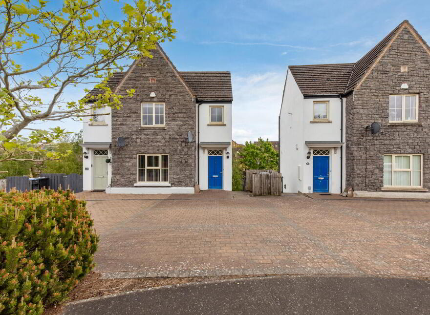27 Coopers Mill Avenue, Dundonald, Belfast, BT16 1WR