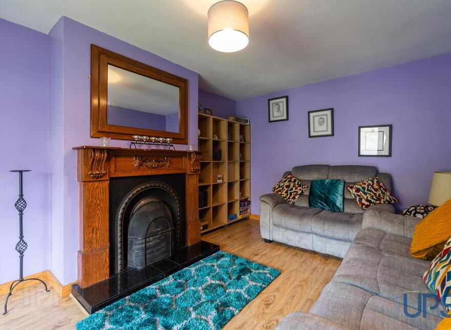 4 Meadowhill Grange, Glen Road, Belfast, BT11 8QS