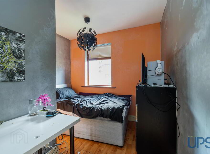 4 Meadowhill Grange, Glen Road, Belfast, BT11 8QS
