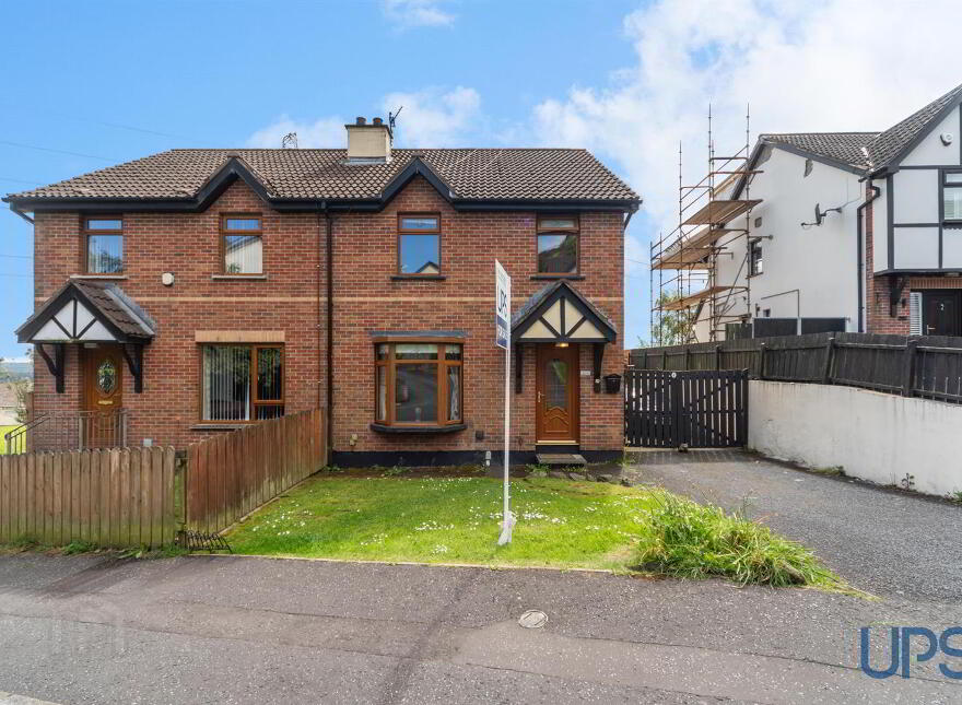 4 Meadowhill Grange, Glen Road, Belfast, BT11 8QS