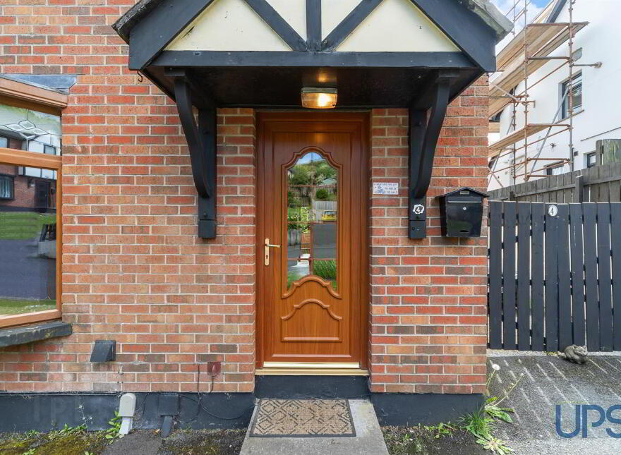 4 Meadowhill Grange, Glen Road, Belfast, BT11 8QS