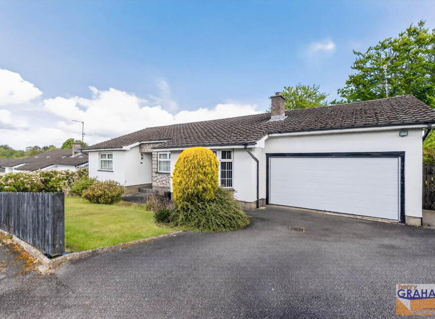 1 Meadowvale, Hillsborough Old Road, Lisburn, BT27 5RX