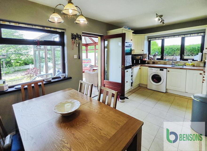3 Bayhead Park, Portballintrae, Bushmills, BT57 8YR