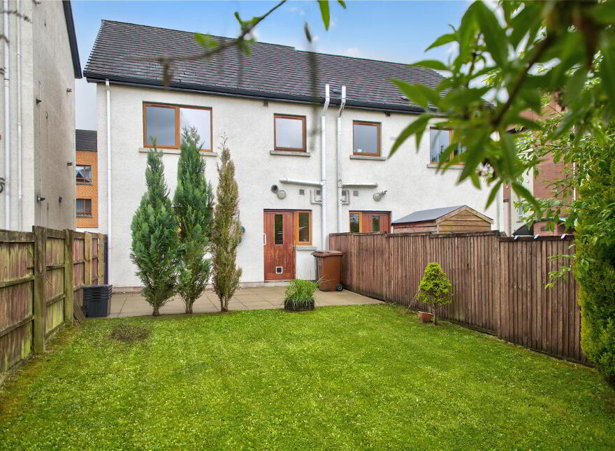 8 Phoenix Fields, Ballymena, BT42 2BF
