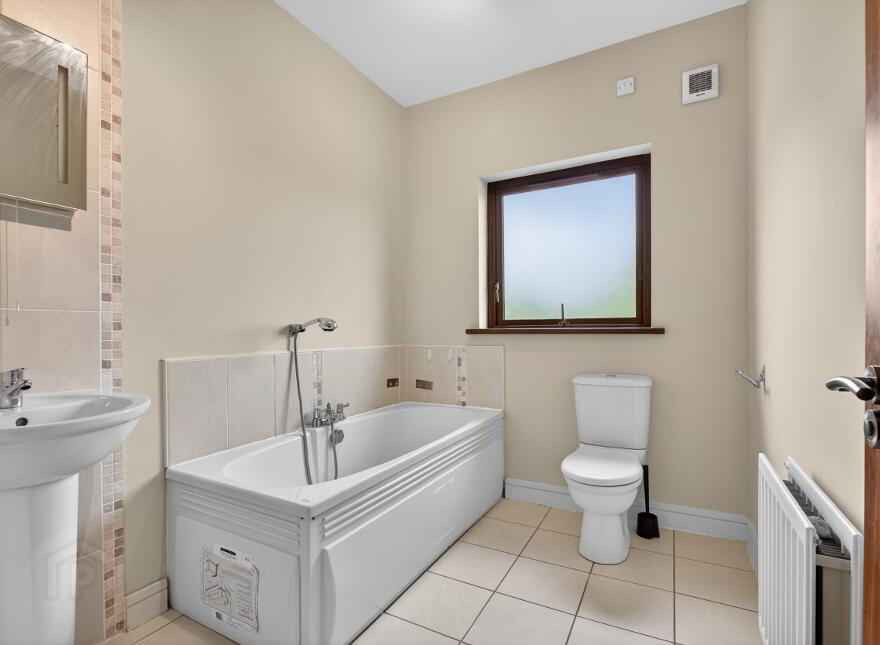 8 Phoenix Fields, Ballymena, BT42 2BF