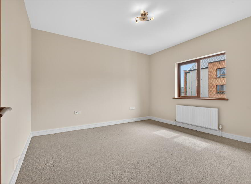 8 Phoenix Fields, Ballymena, BT42 2BF