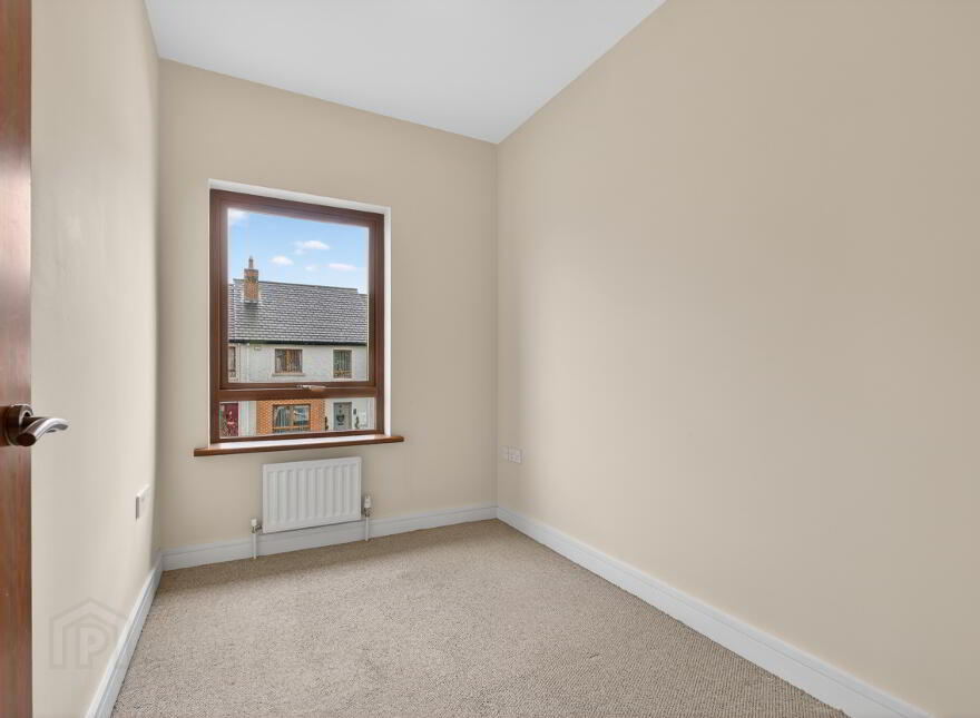 8 Phoenix Fields, Ballymena, BT42 2BF