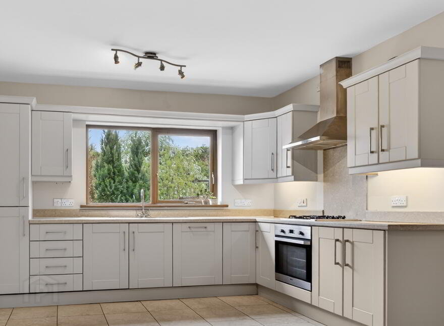 8 Phoenix Fields, Ballymena, BT42 2BF