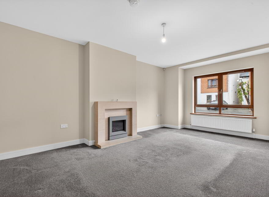 8 Phoenix Fields, Ballymena, BT42 2BF