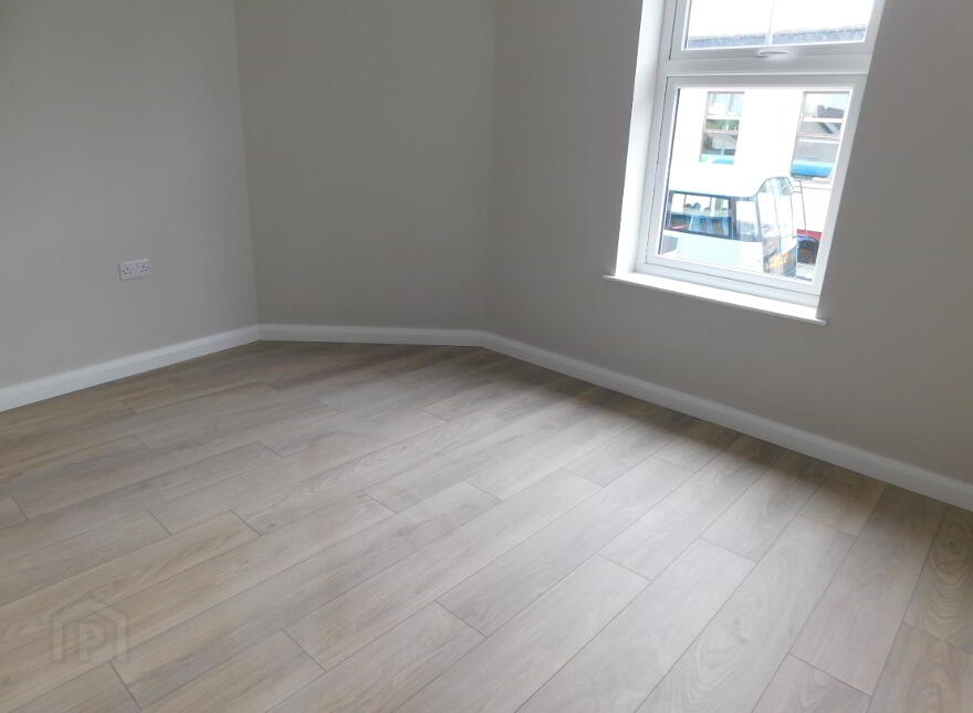Apt 5 13a Dublin Road, Omagh, BT78 1ES