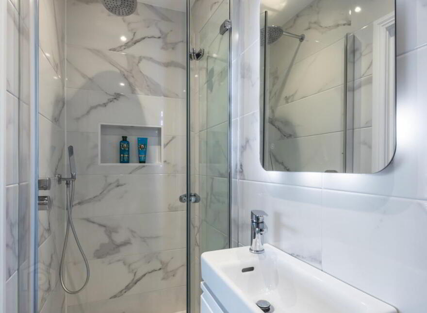 14 Kings Park, Belfast, BT5 6PT