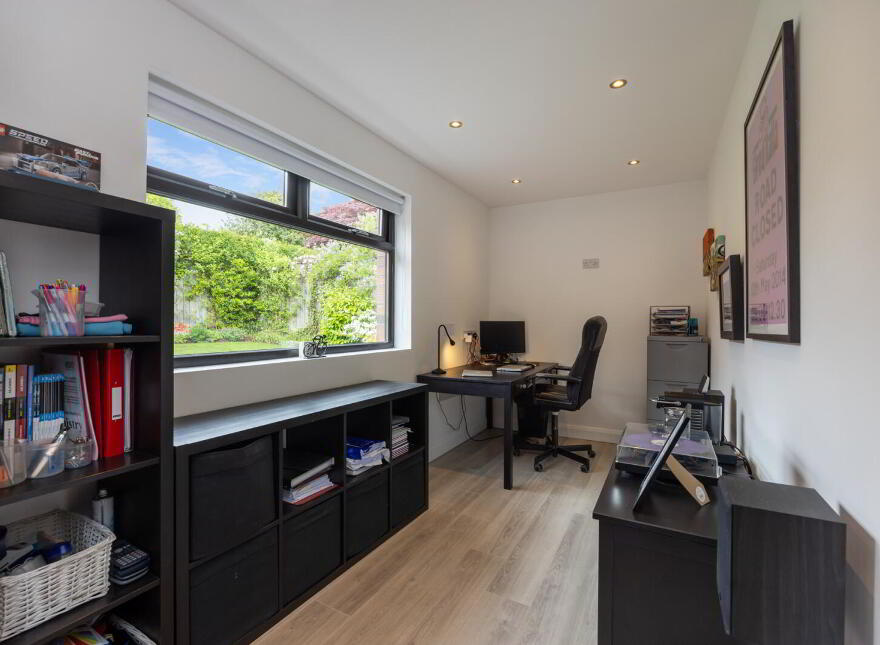 14 Kings Park, Belfast, BT5 6PT