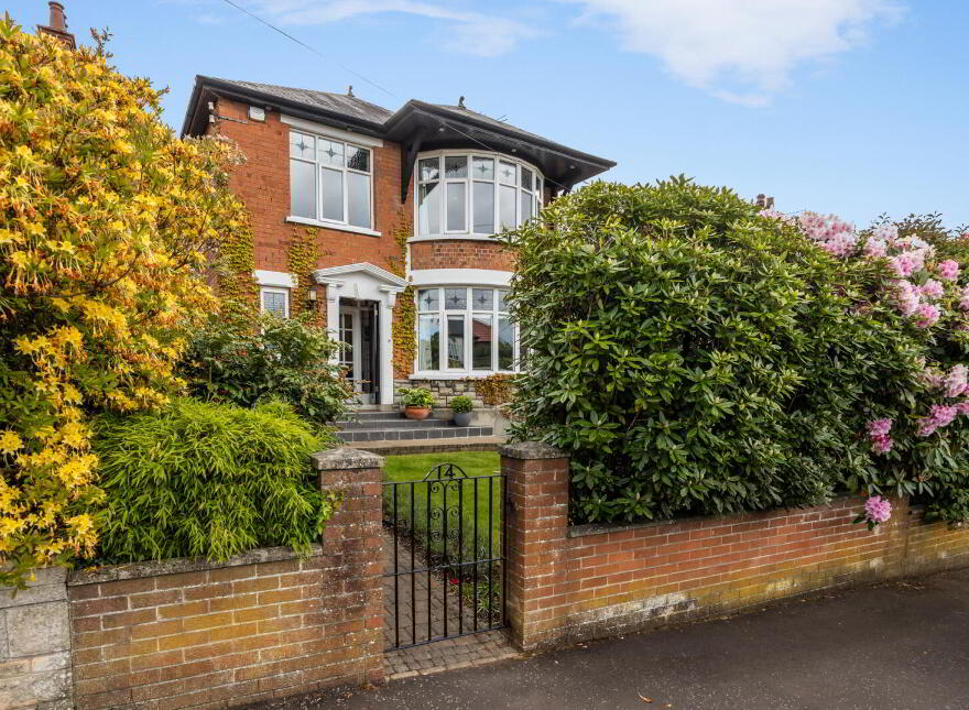 14 Kings Park, Belfast, BT5 6PT