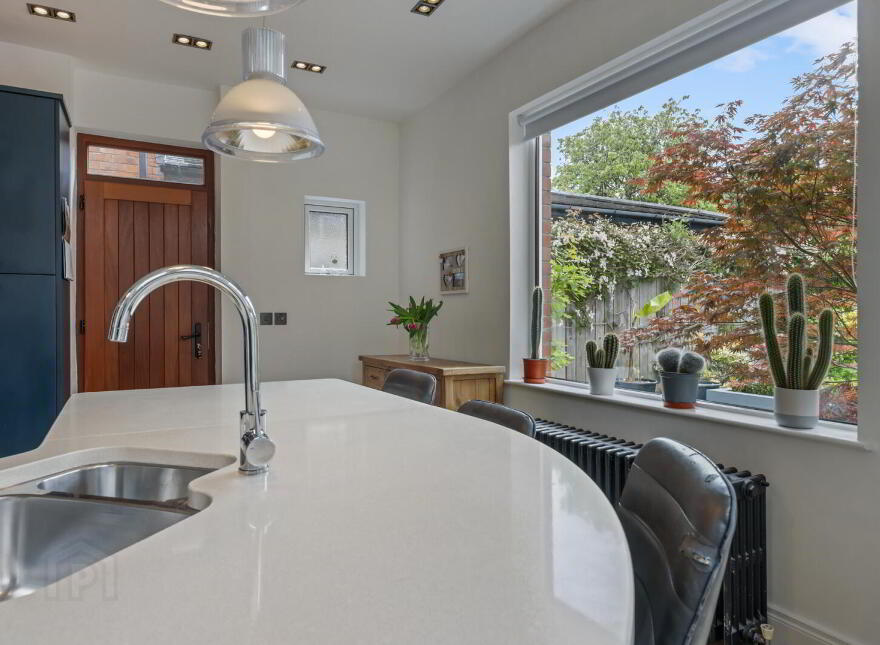 14 Kings Park, Belfast, BT5 6PT