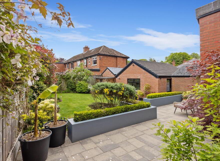 14 Kings Park, Belfast, BT5 6PT