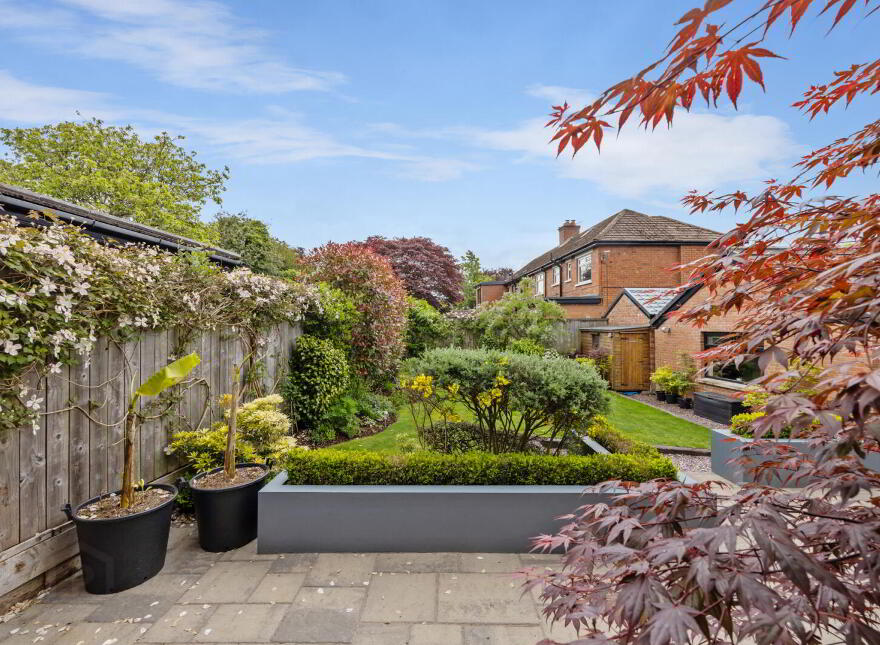 14 Kings Park, Belfast, BT5 6PT