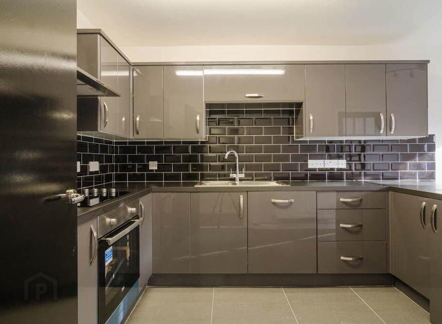 Apt 20, Malone Beeches, Belfast, BT9 6UB