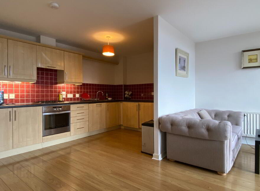 Apt 36, 17 Queens Square, Belfast, BT1 3FF