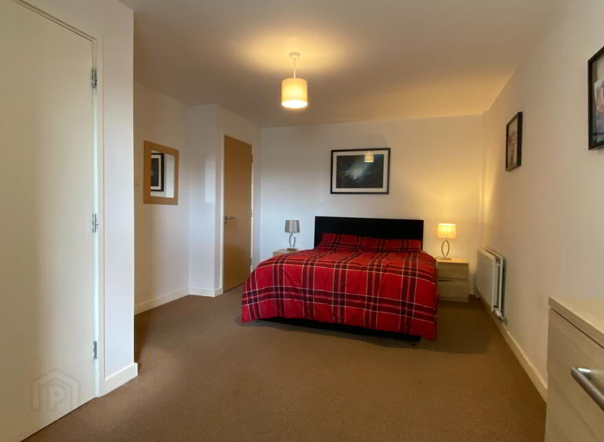 Apt 36, 17 Queens Square, Belfast, BT1 3FF