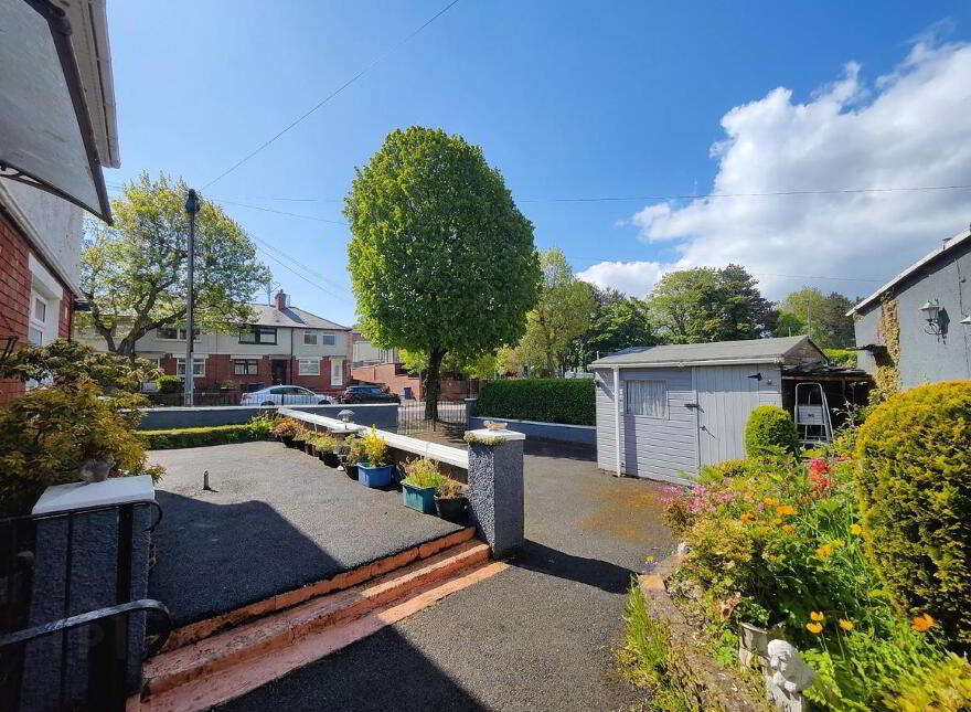 121 Twaddell Avenue, Belfast, BT13 3LG
