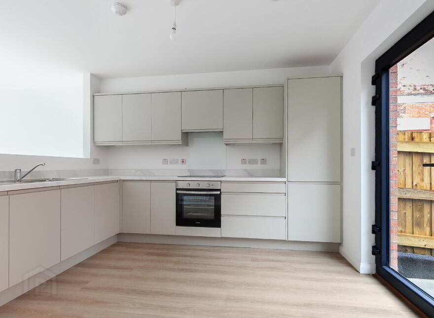 21 Castleton Avenue, Belfast, BT15 3ED