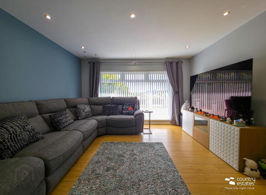 32 Marshallstown Road, Carrickfergus, BT38 9DE
