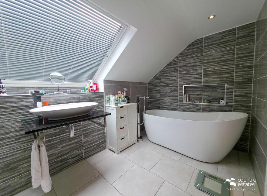32 Marshallstown Road, Carrickfergus, BT38 9DE