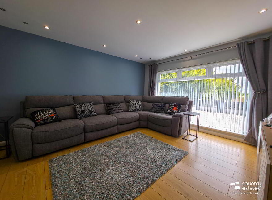 32 Marshallstown Road, Carrickfergus, BT38 9DE
